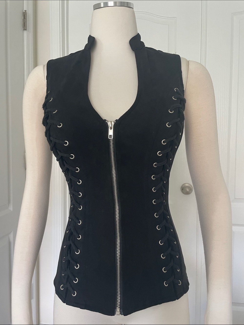 Lydia Black Lace-Up Front Zip Women's Vest Small
